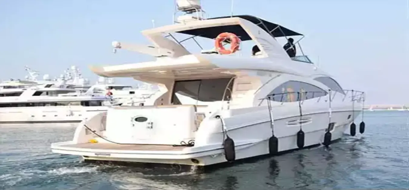 yacht rental